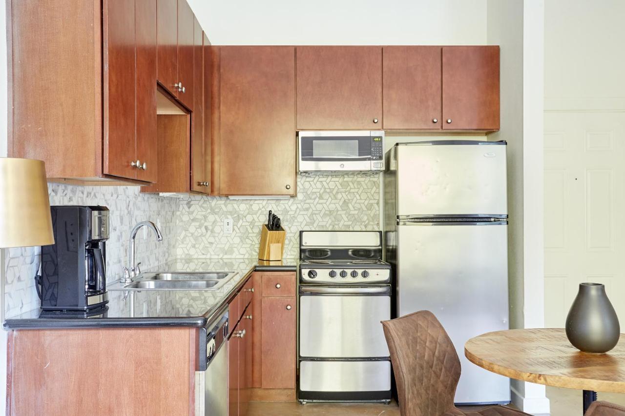 Sonder At Crescent Aparthotel Austin Exterior photo